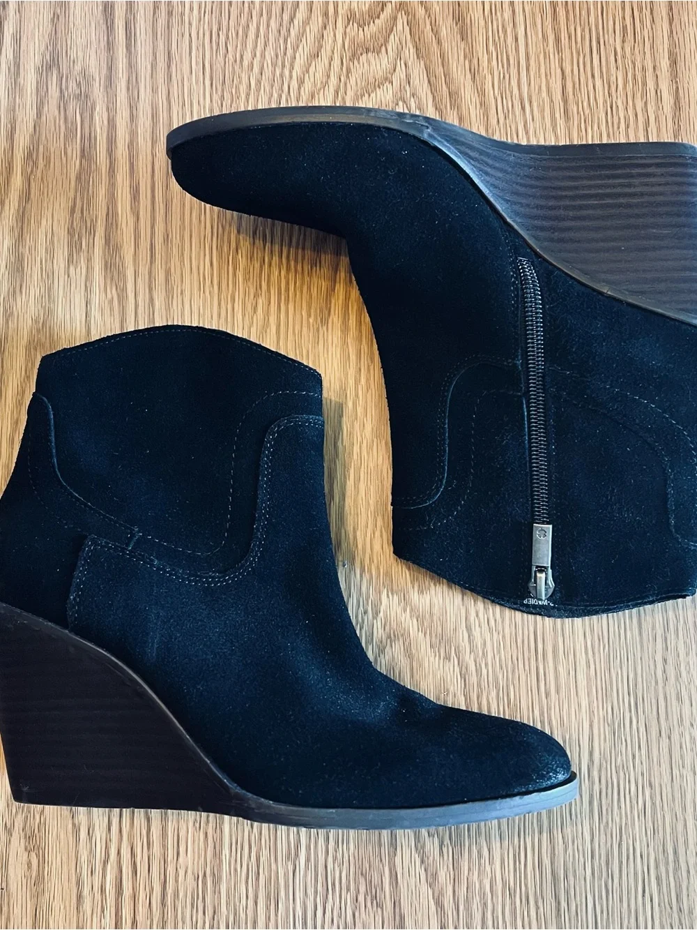 LUCKY BRAND Wadier Black Suede Ankle Wedge Boot Sz 6.5 Like New